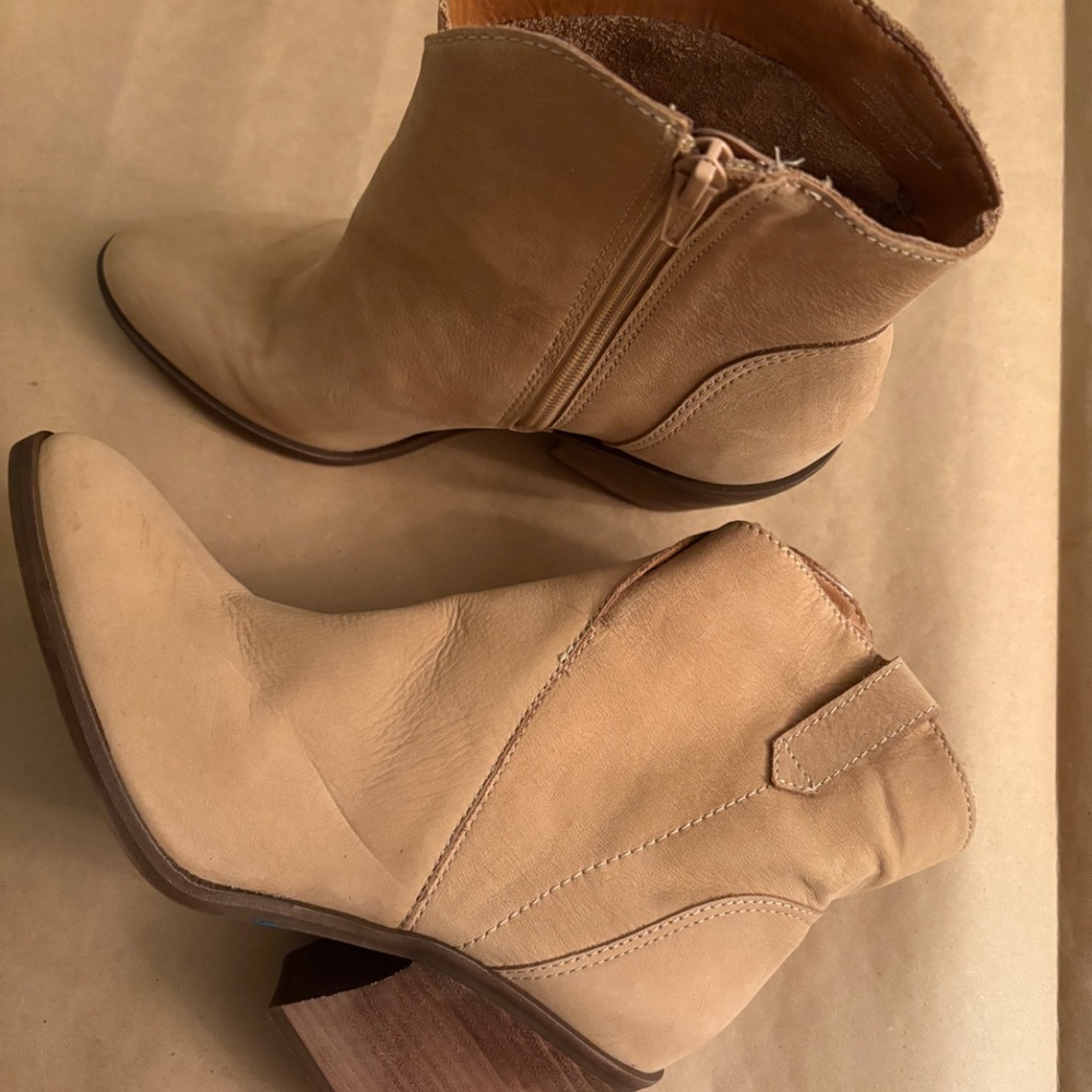 Lucky Brand Leather Upper Bootie - Picture 2 of 5